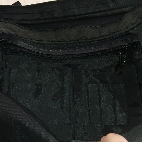 Mesh/canvas briefcase - Picture 3 of 6